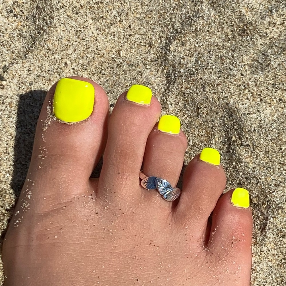 .925 Sterling Silver Leaf Toe Ring - image 1